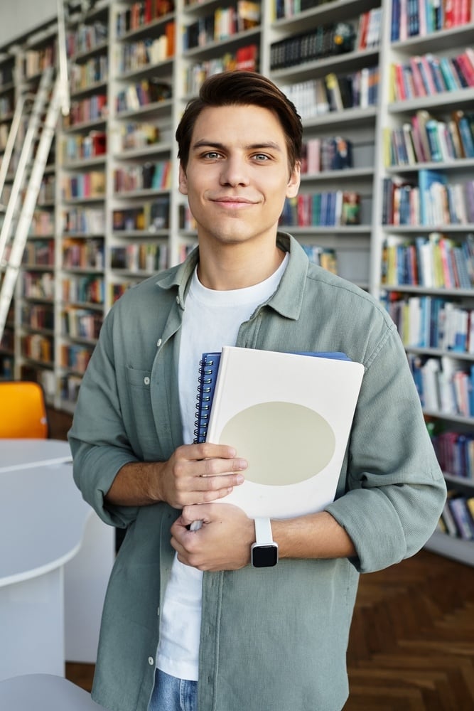 shutterstock_2525806089