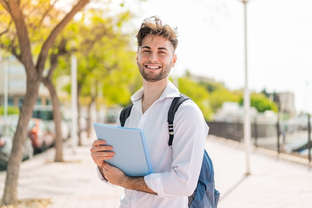 shutterstock_2436365687
